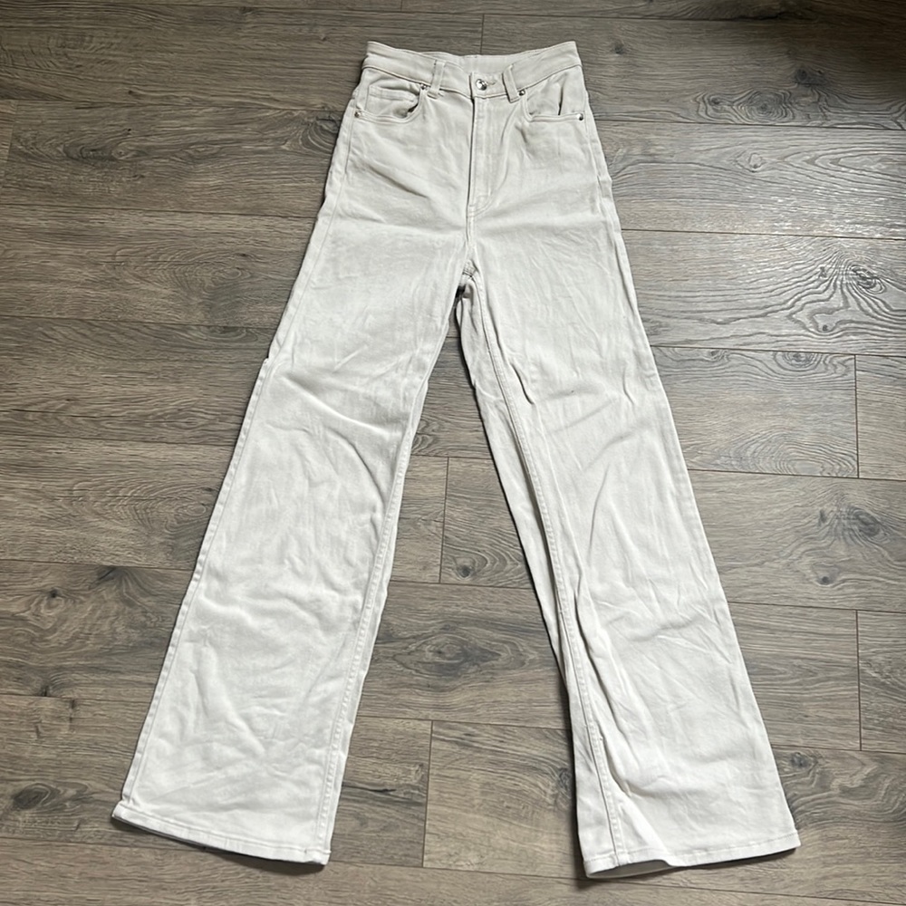 H&M white wide leg jeans 0